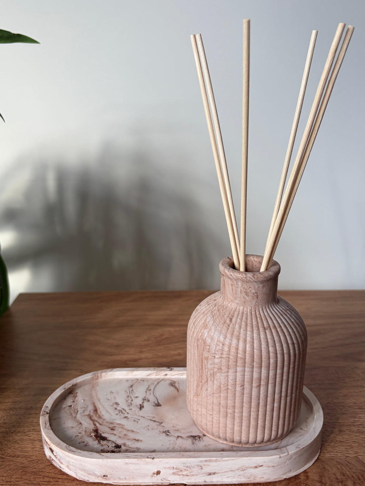 Orchard reed diffuser vessel