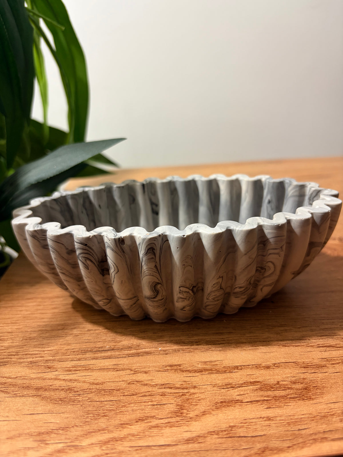 Cherry wavy bowl