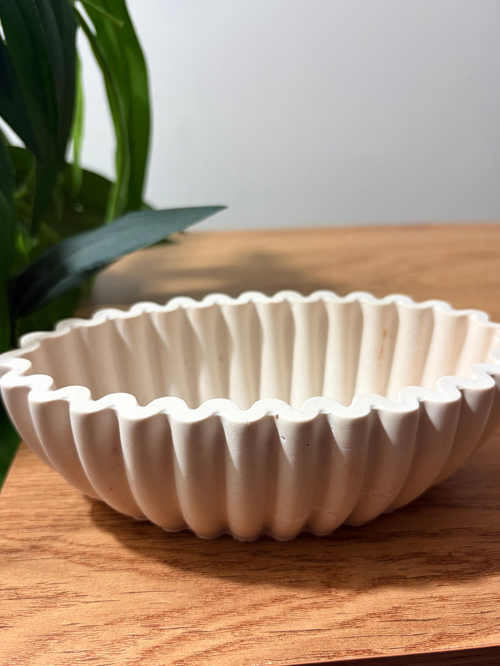 Cherry wavy bowl