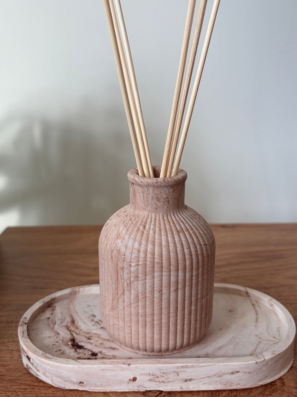 Orchard reed diffuser vessel